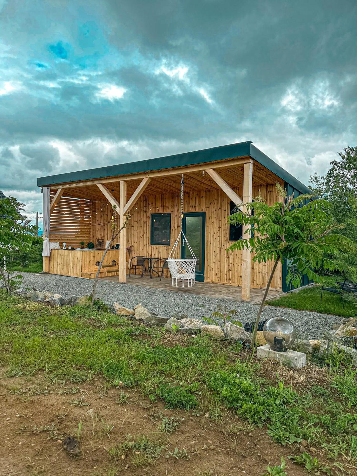Villa Kubiq Transalpina à Petresti Extérieur photo